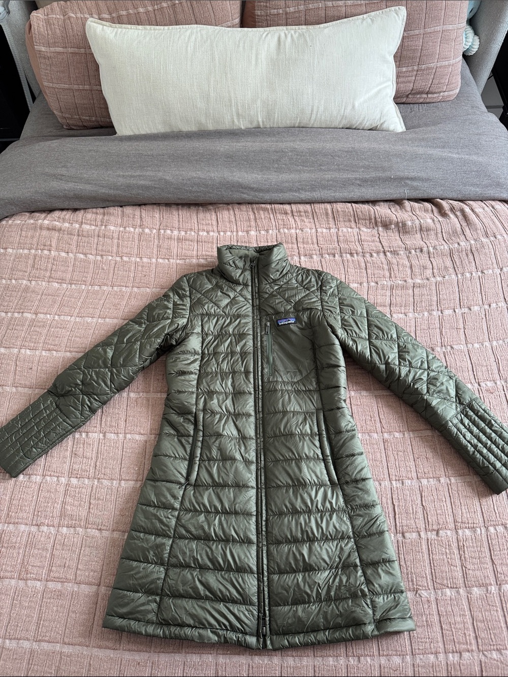 Patagonia Olive Green Quilted Long Women's Puffer Jacket